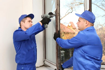 Residential Broken Glass Repair Solutions in Venice
