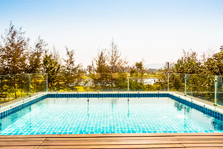 Cost of Glass Pool Fence Repair in Venice, FL